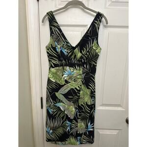 Women’s tropical v-neck shift dress, gathering detail size 8